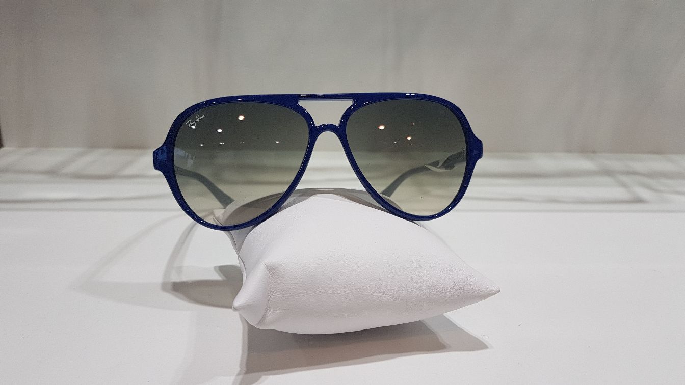 LUNETTES DE SOLEIL RAY BAN