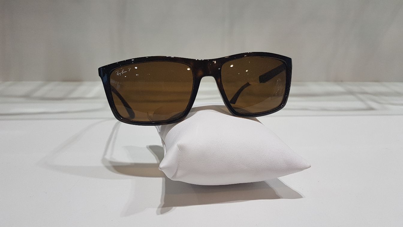 LUNETTES DE SOLEIL RAY BAN