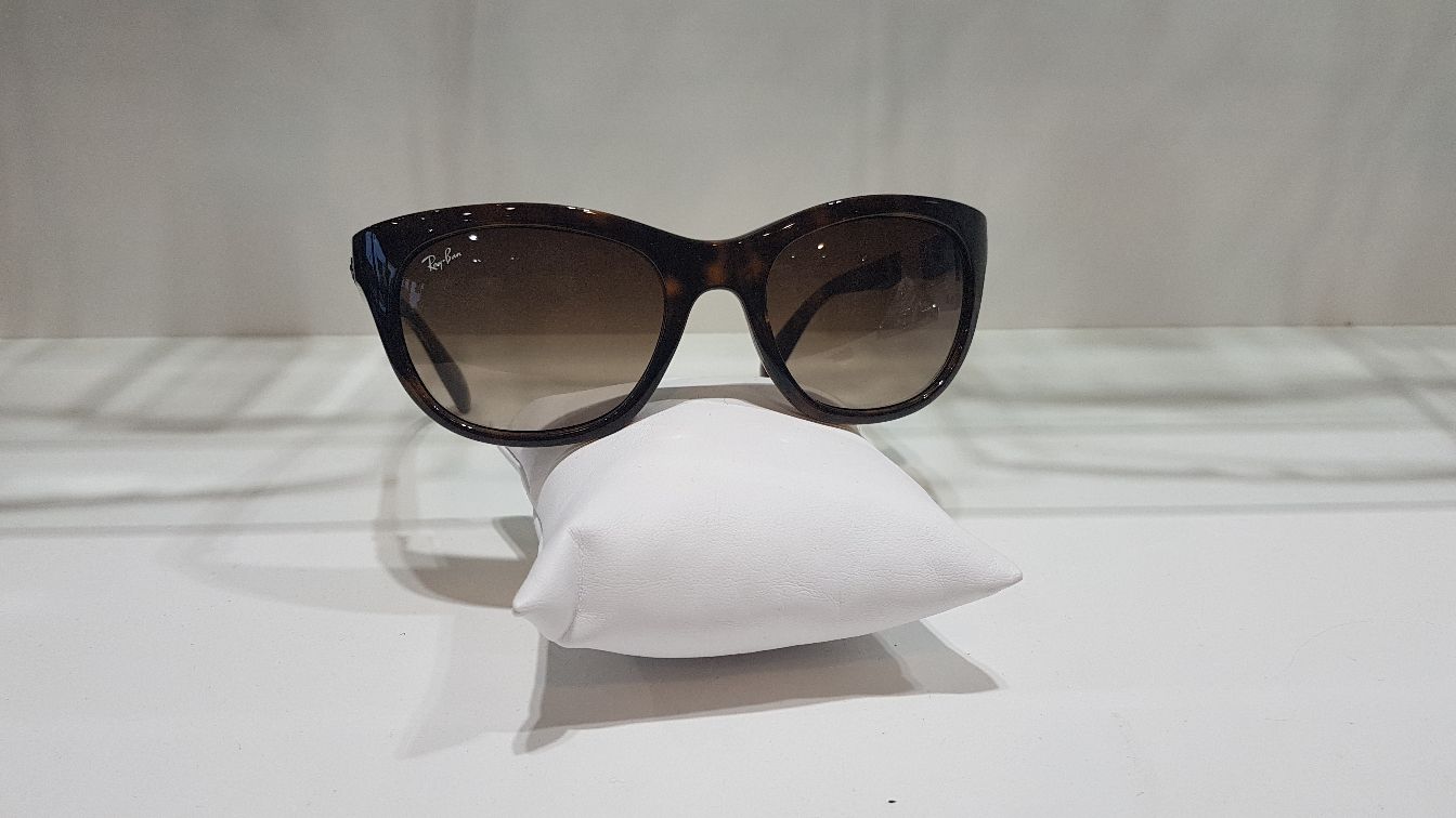 LUNETTES DE SOLEIL RAY BAN