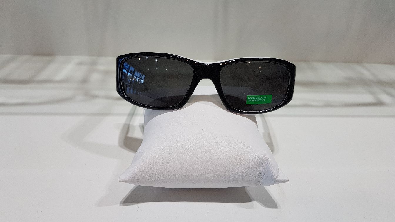 LUNETTES DE SOLEIL BENETTON