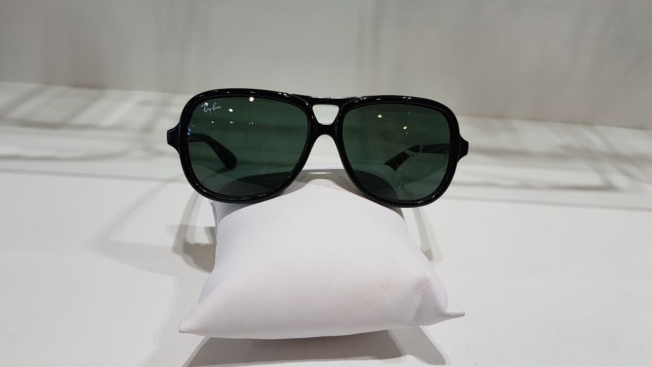 LUNETTES DE SOLEIL RAY BAN