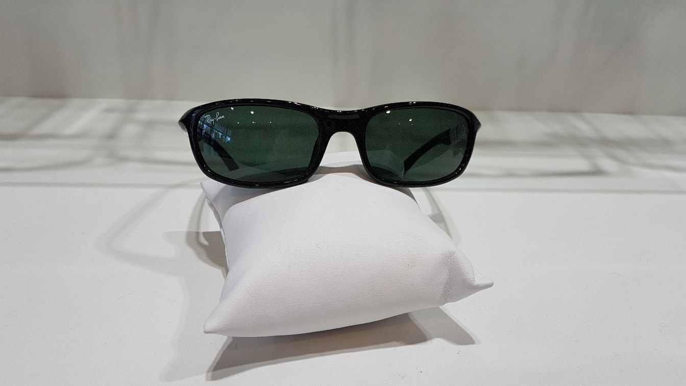 LUNETTES DE SOLEIL RAY BAN