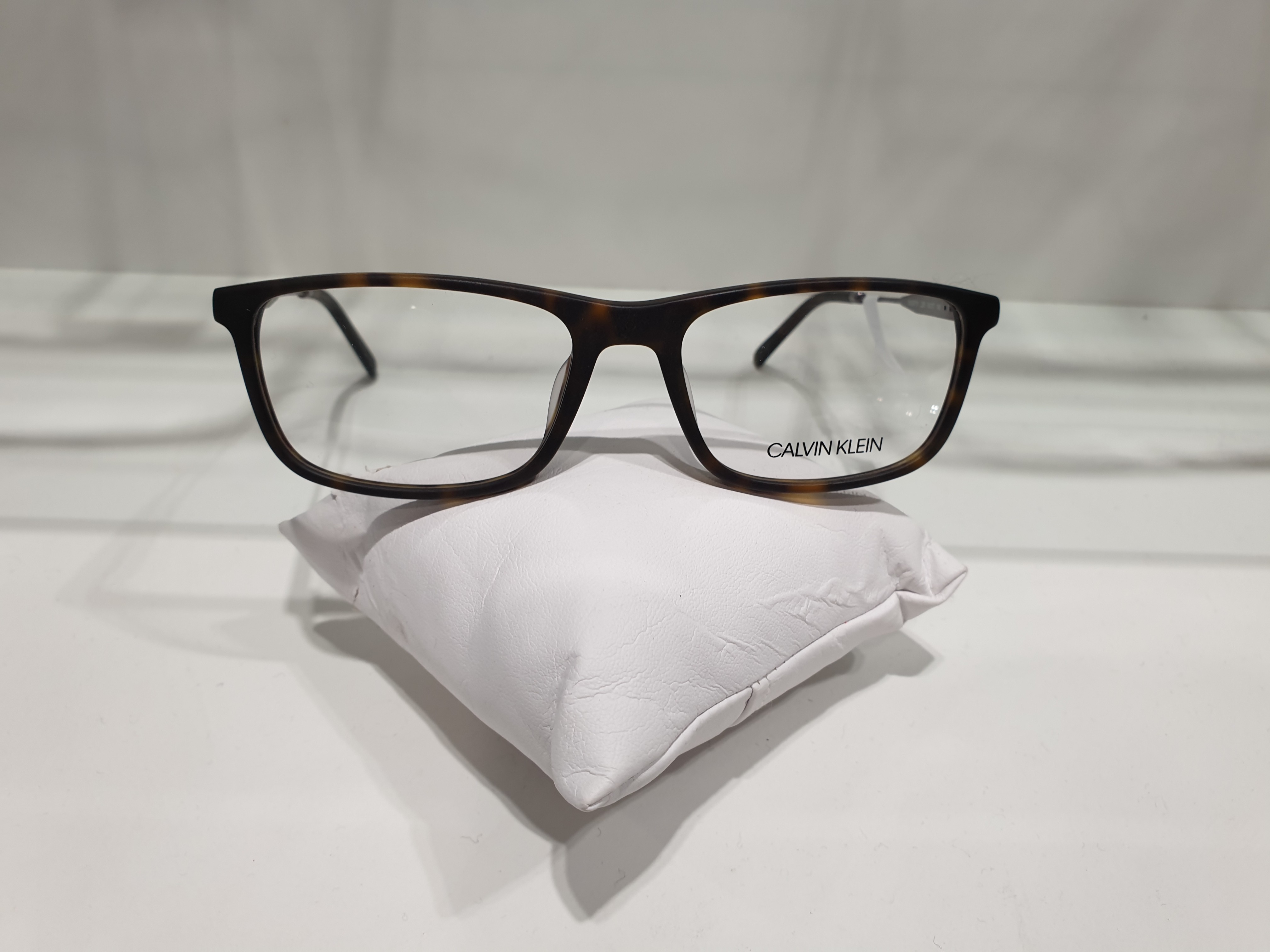 LUNETTES CALVIN KLEIN