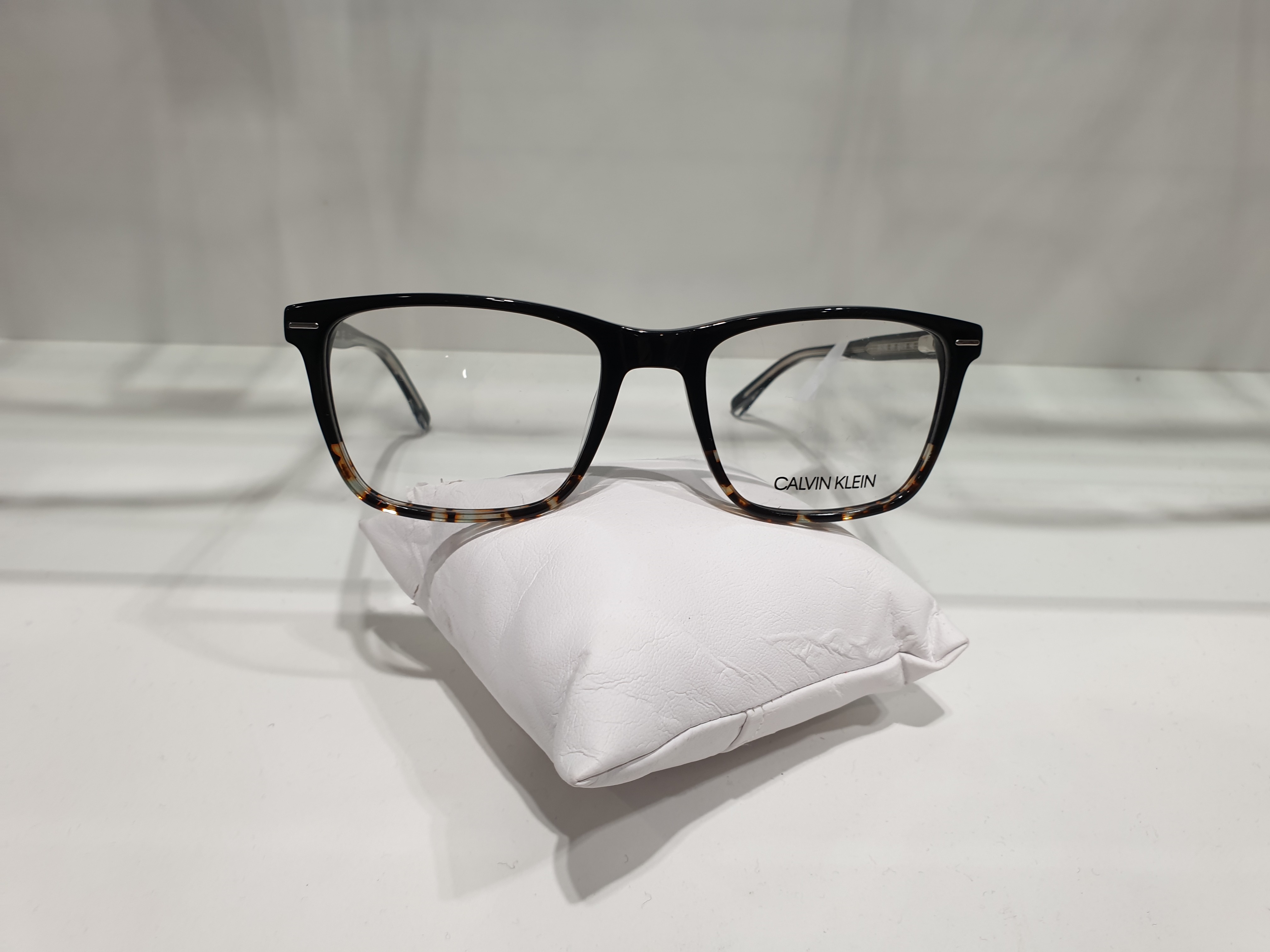 LUNETTES CALVIN KLEIN