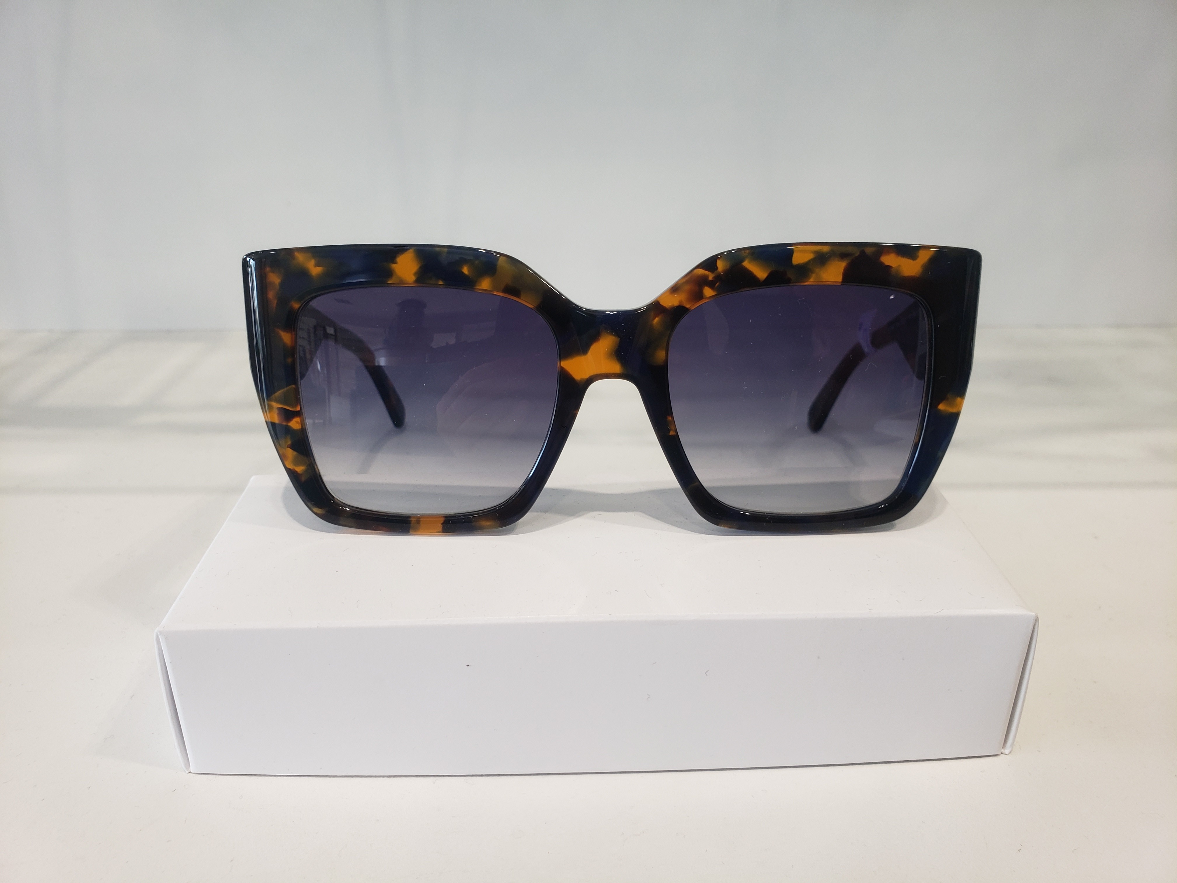 LUNETTES DE SOLEIL LONGCHAMP