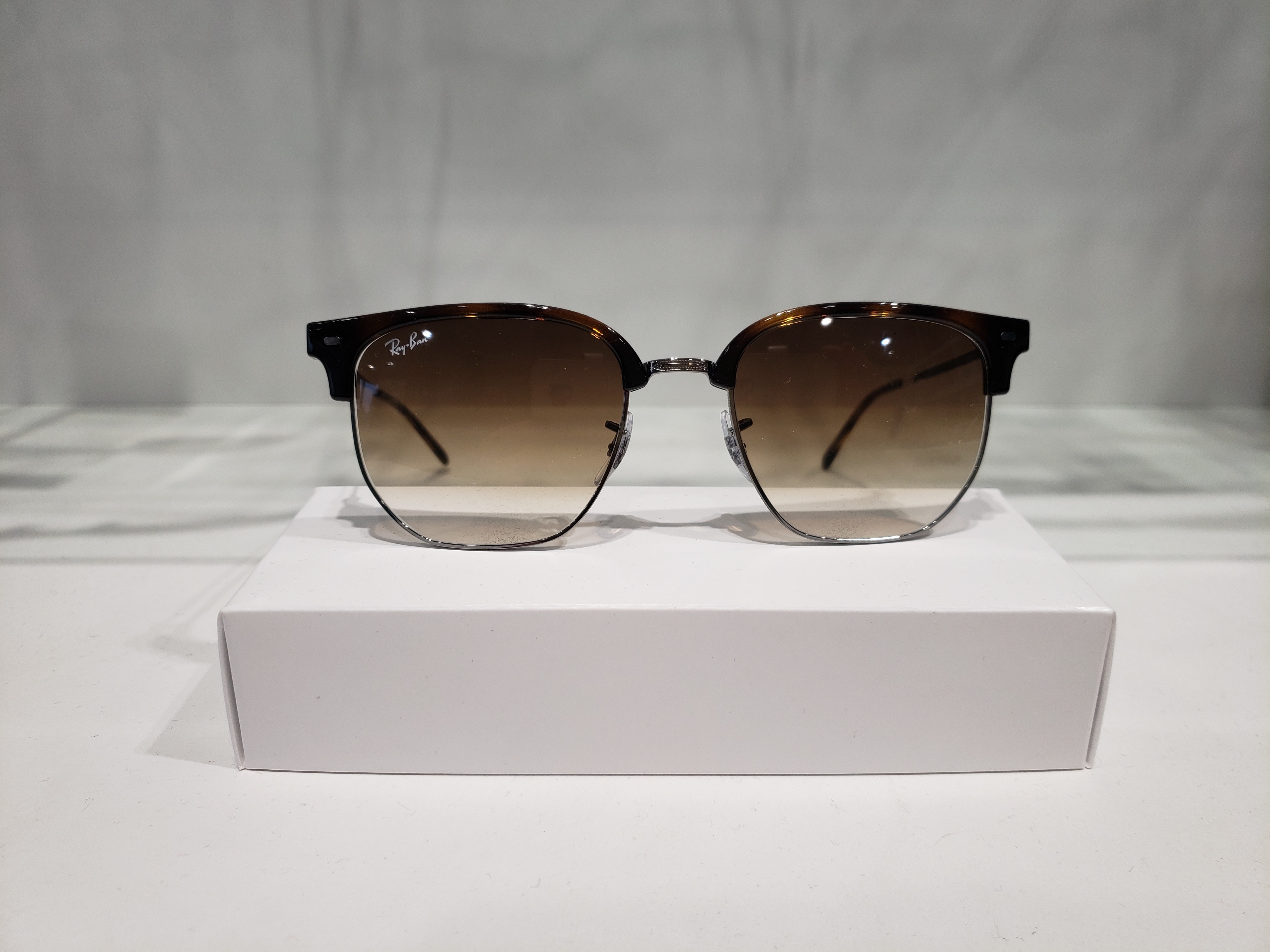 LUNETTES DE SOLEIL RAY BAN