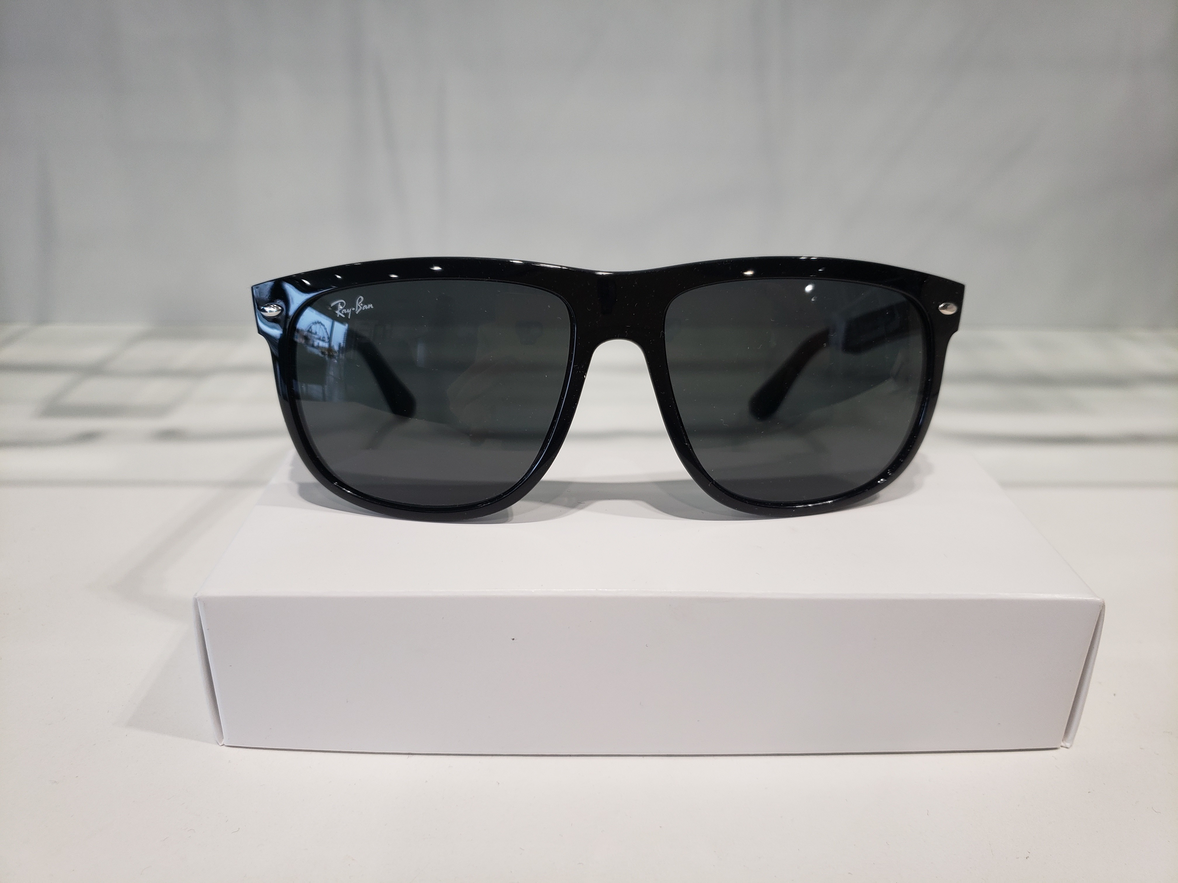 LUNETTES DE SOLEIL RAY BAN