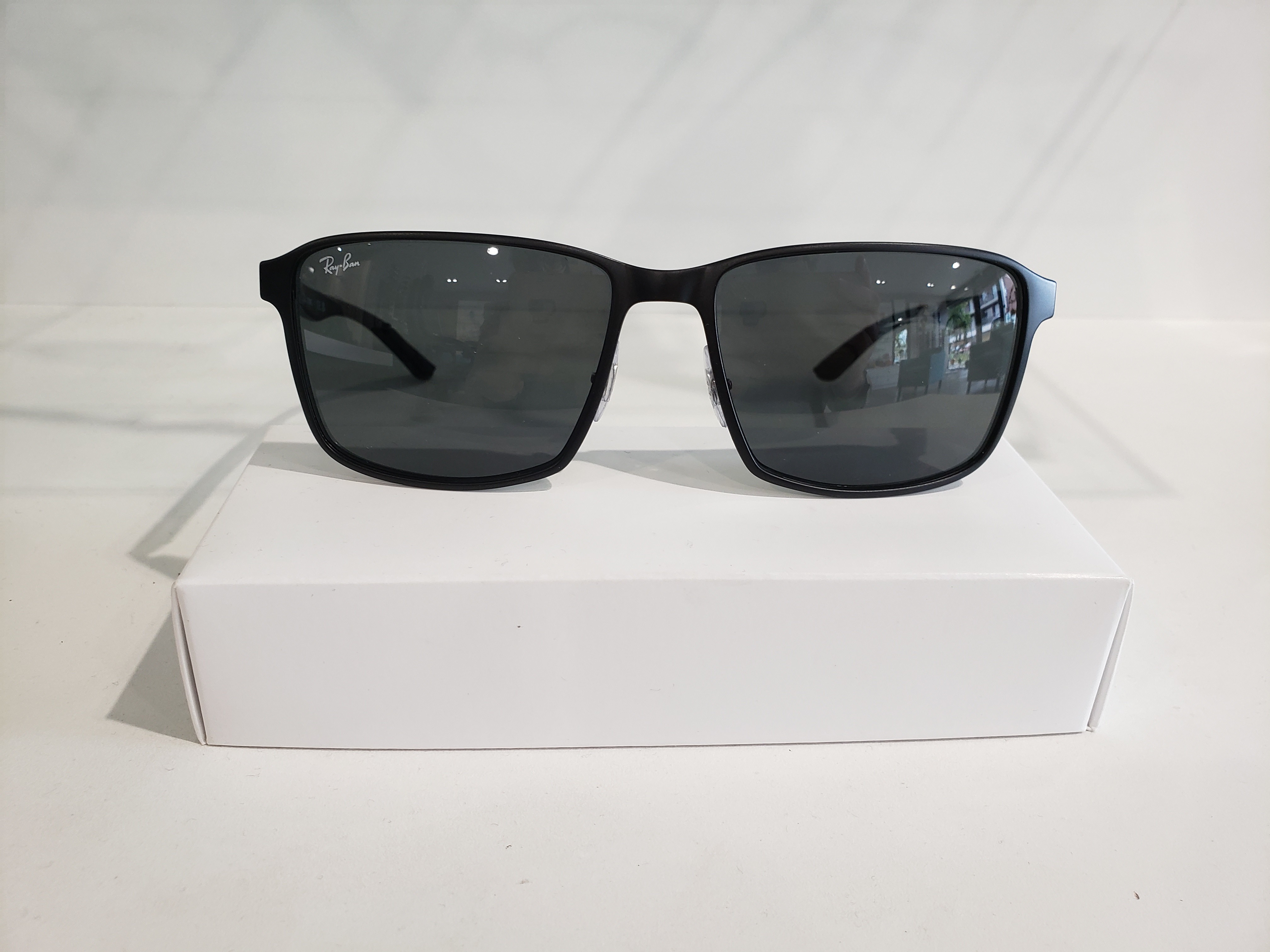 LUNETTES DE SOLEIL RAY BAN