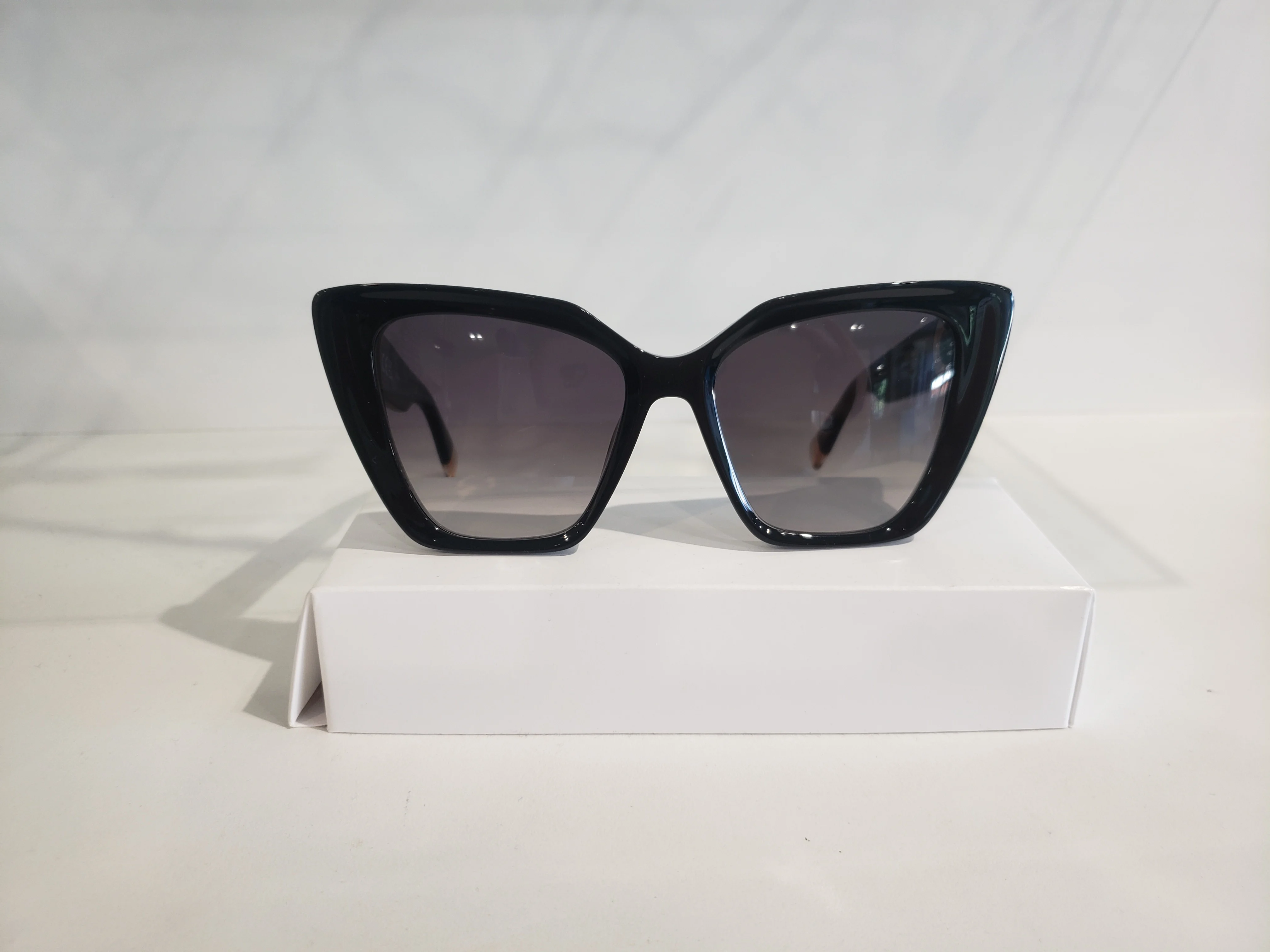 LUNETTES DE SOLEIL FURLA 
