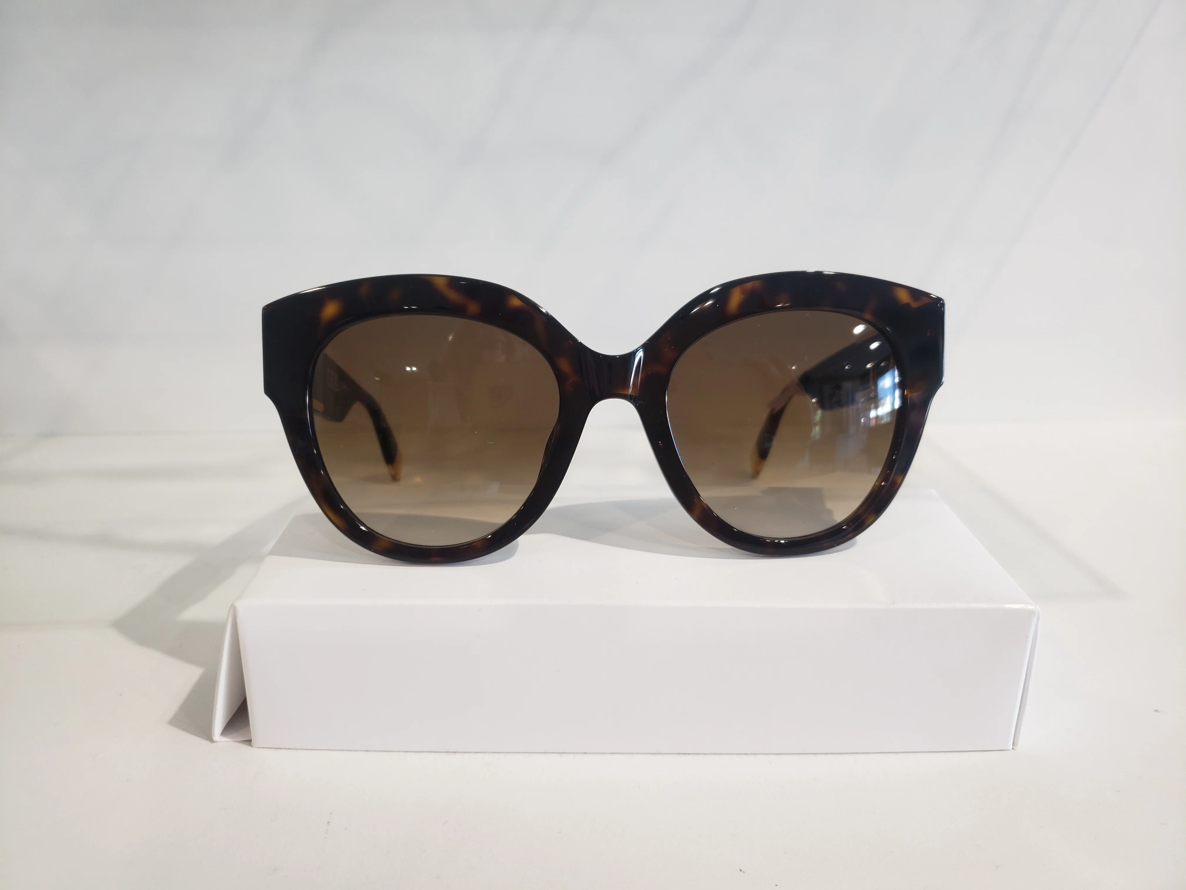 LUNETTES DE SOLEIL FURLA 