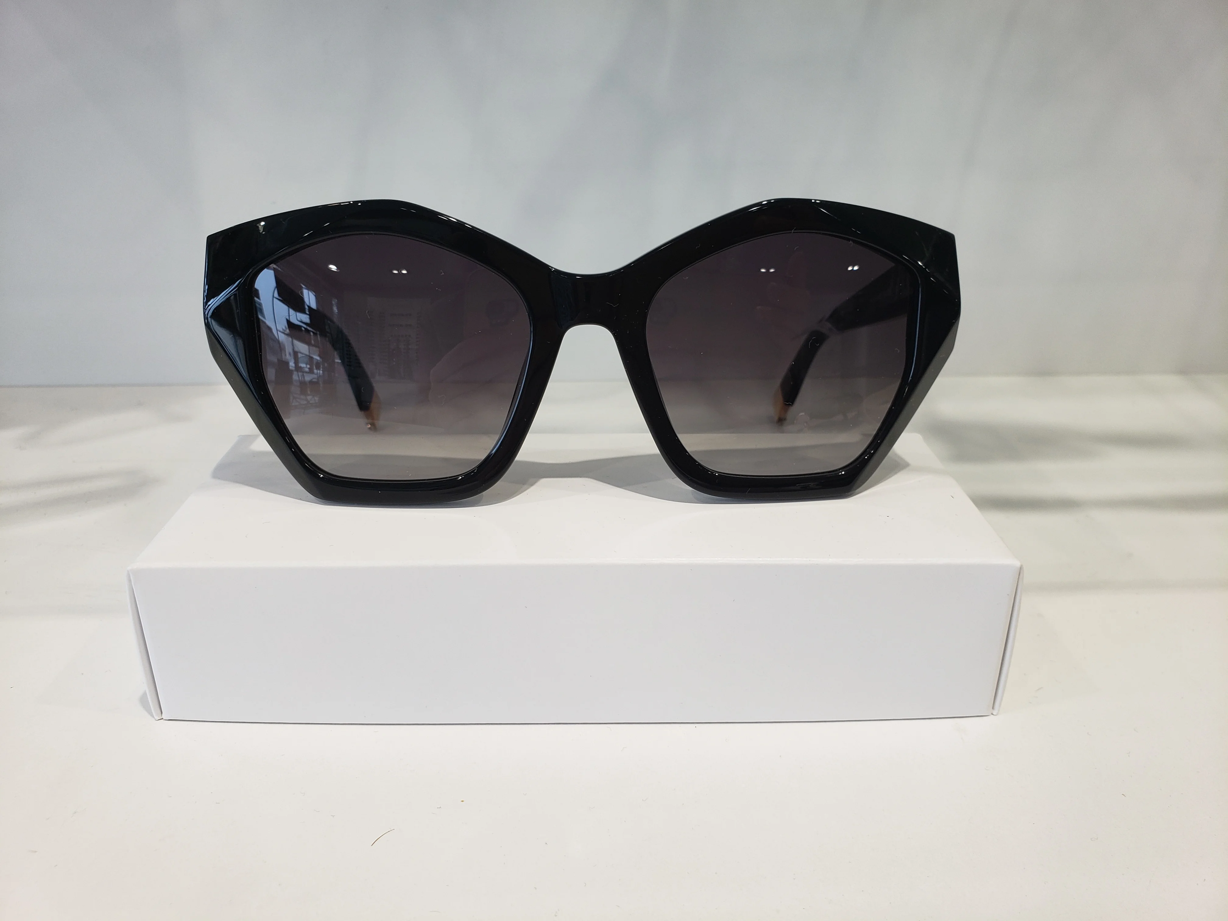 LUNETTES DE SOLEIL FURLA 