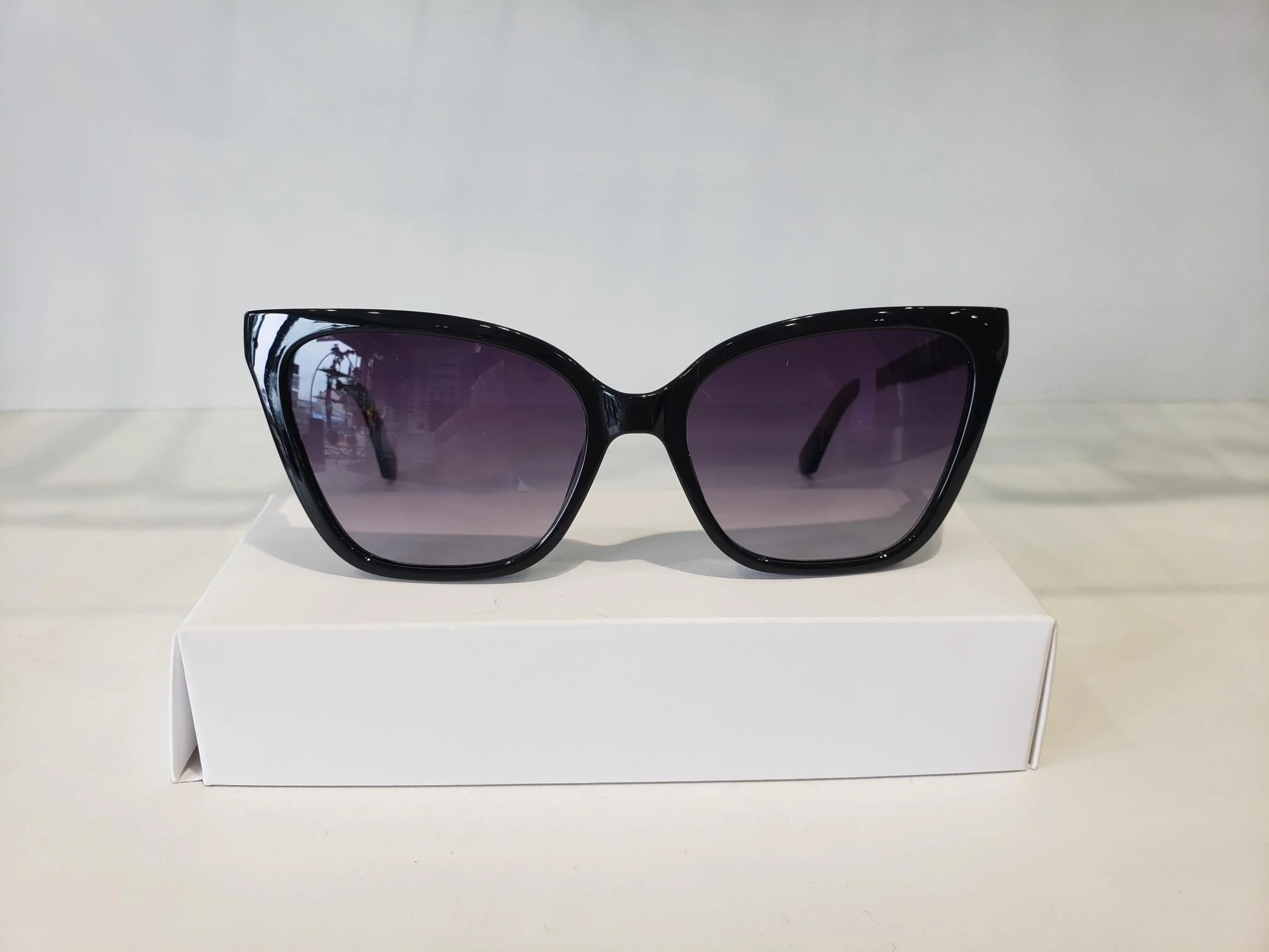 LUNETTES DE SOLEIL CALVIN KLEIN