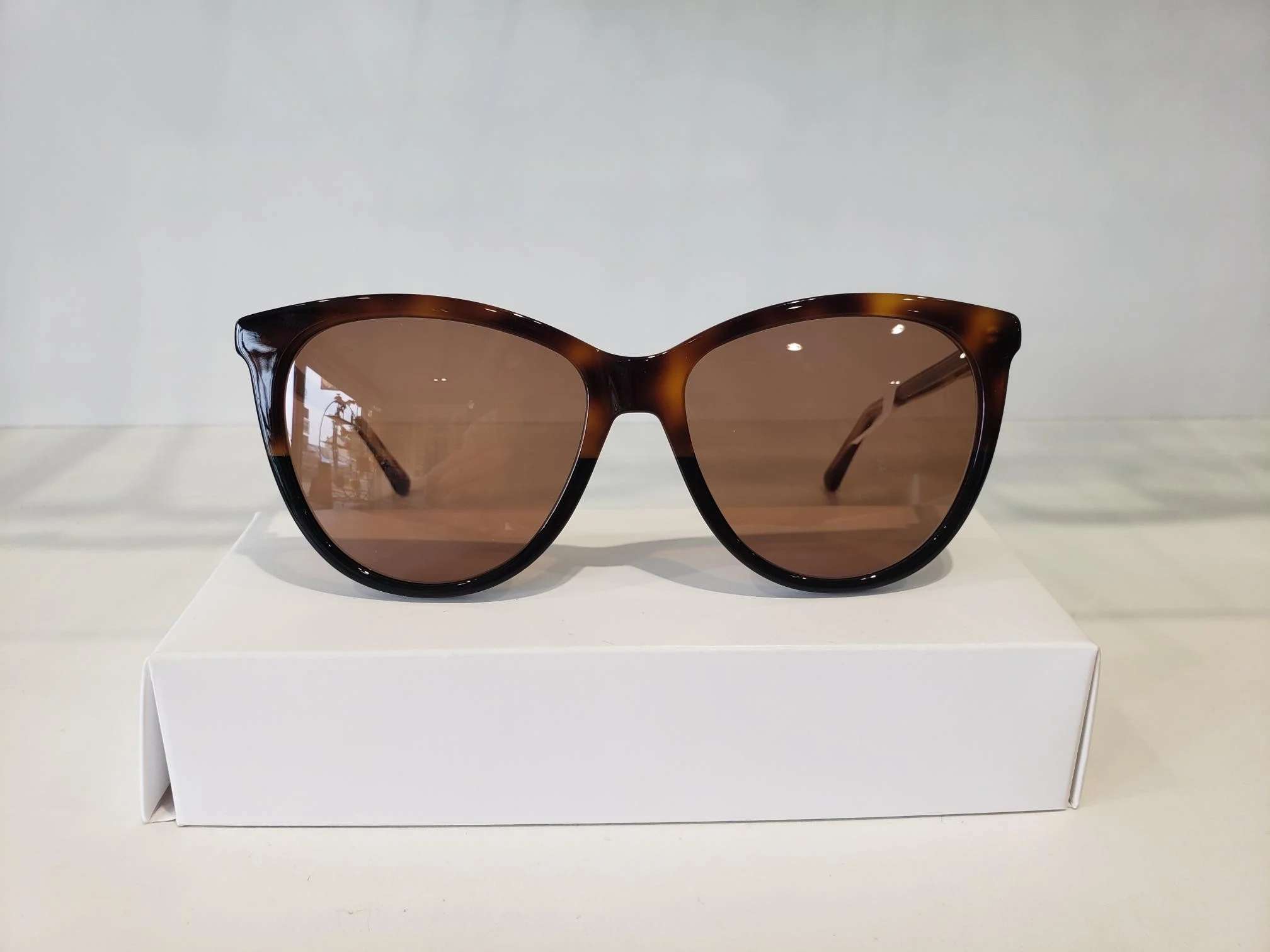 LUNETTES DE SOLEIL CALVIN KLEIN