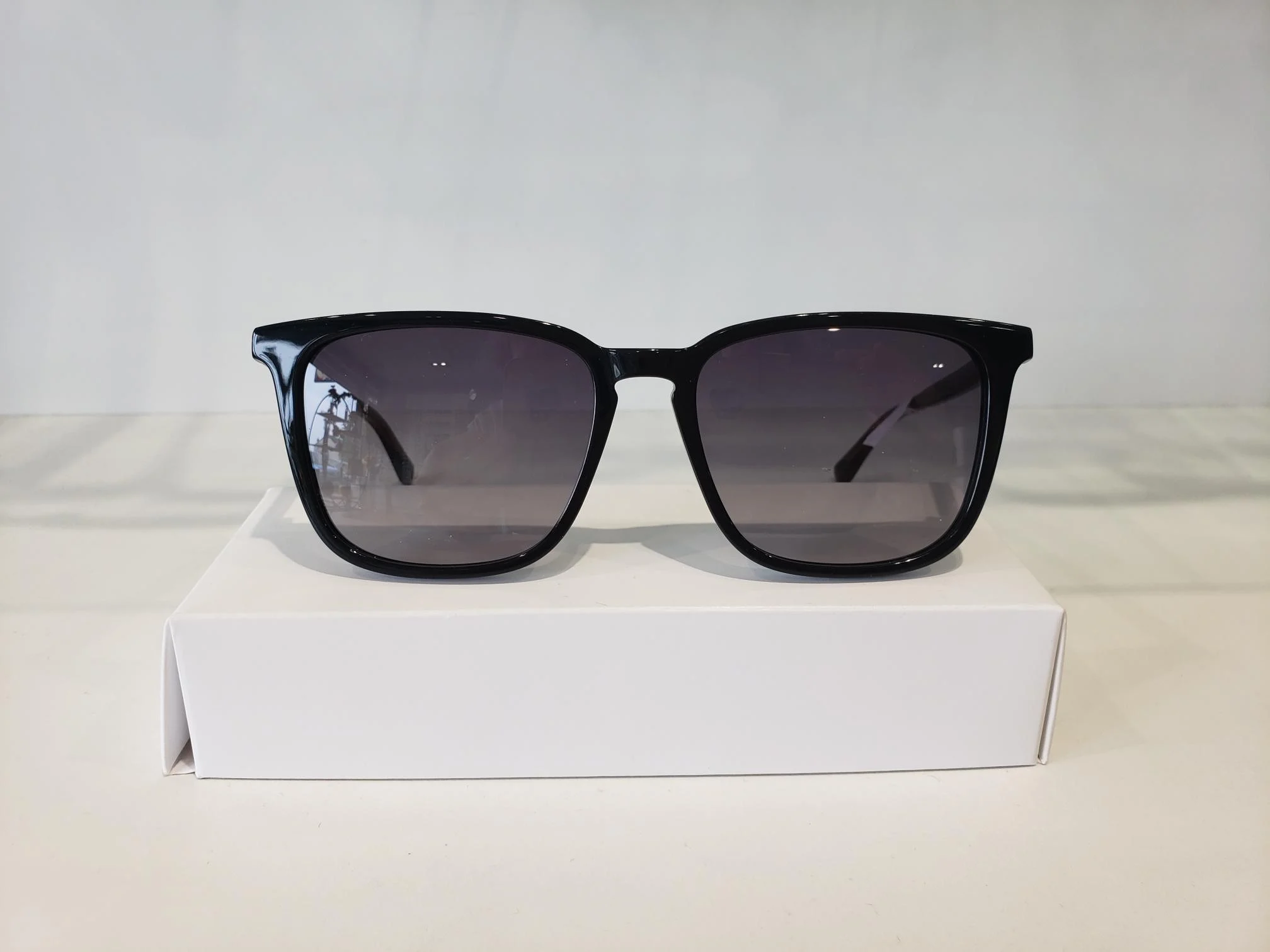 LUNETTES DE SOLEIL CALVIN KLEIN